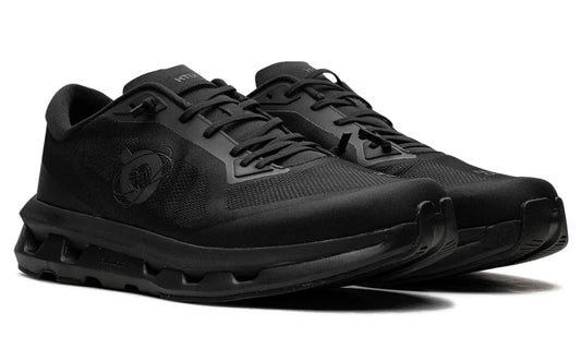 On Running Cloudzone "Kith Black" 4.9 4.9 ★ ★ ★ ★ ★ 10 10