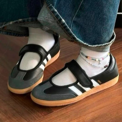 Samba Jane Shoes / Women