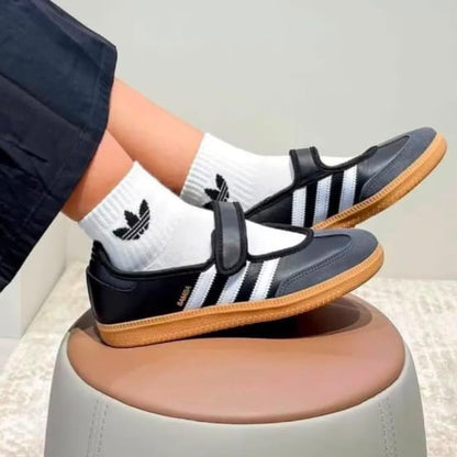 Samba Jane Shoes / Women
