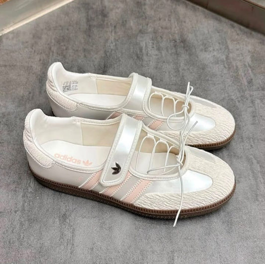 Samba Jane Shoes / Women