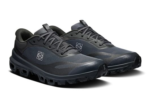 On Cloudventure Loewe 2 'Black' 4.9 4.9 ★ ★ ★ ★ ★ 12 12